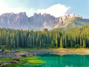 イタリア　ドロミテ　カレッツァ湖　Carezza